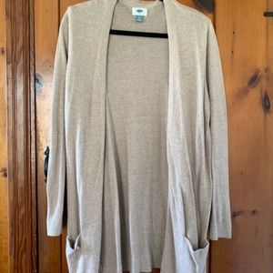 Old navy cardigan with pockets